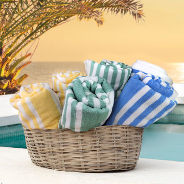 Picture of OXFORD TROPICAL STRIPE POOL TOWELS 30X60 COLLECTION